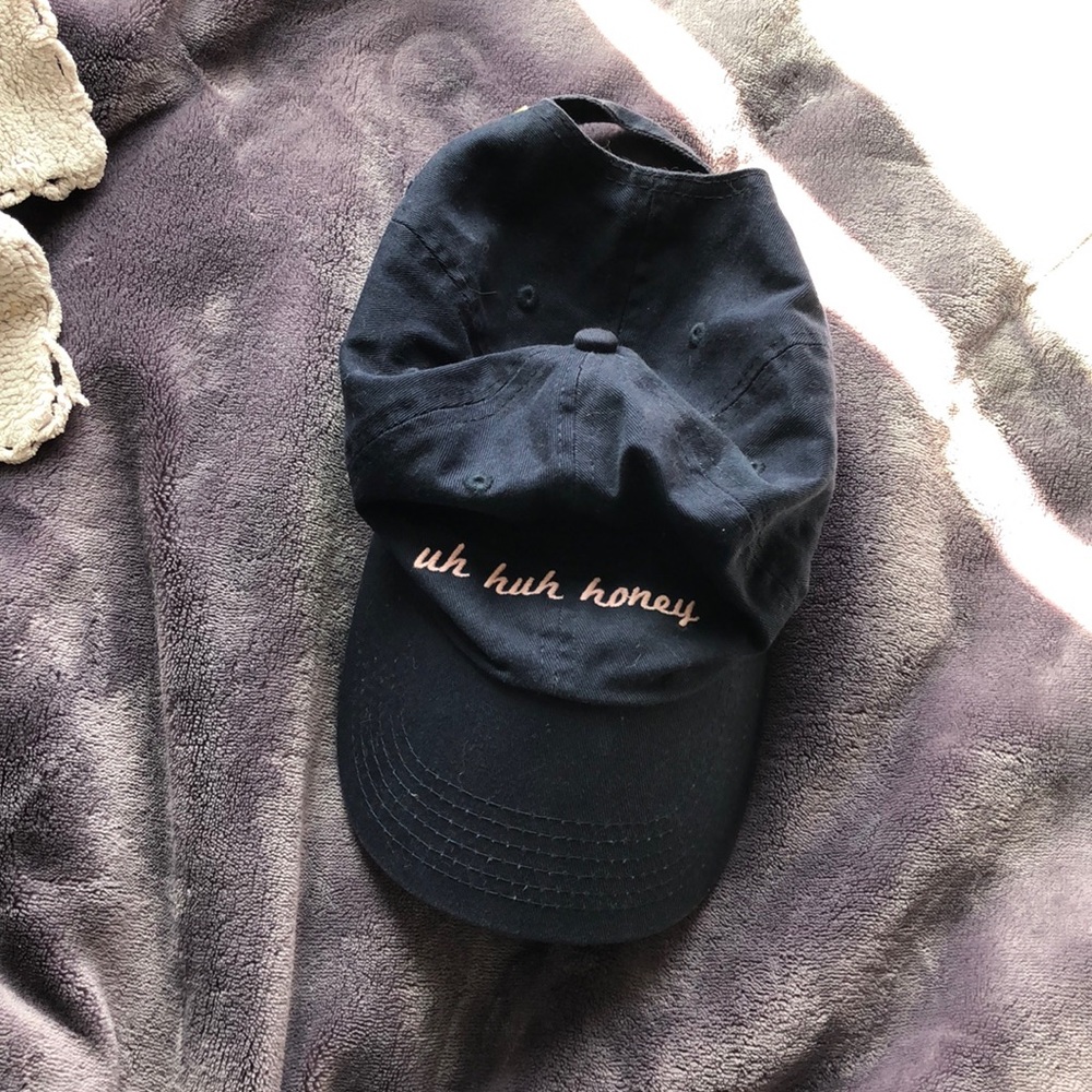 Brandy Melville “Uh Huh Honey” Baseball Hat